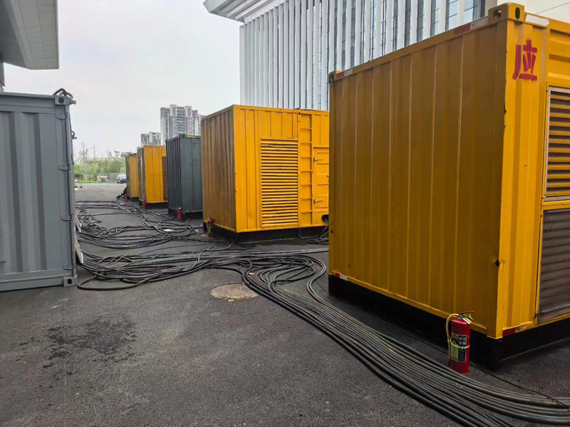 成都不同季节柴油发电机组保养有哪些注意事项？